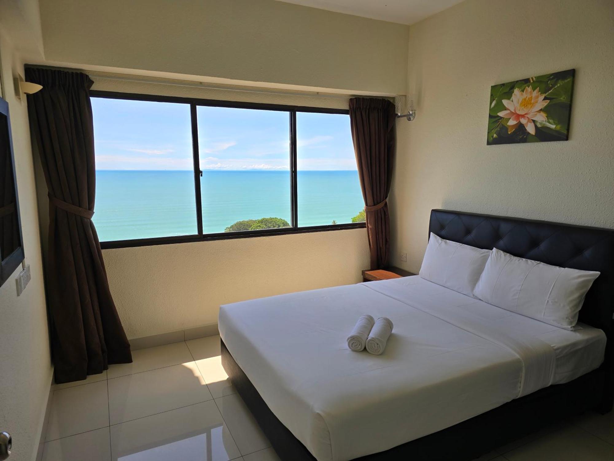 Green Ocean Seaview Apartment Batu Ferringhi Exterior photo